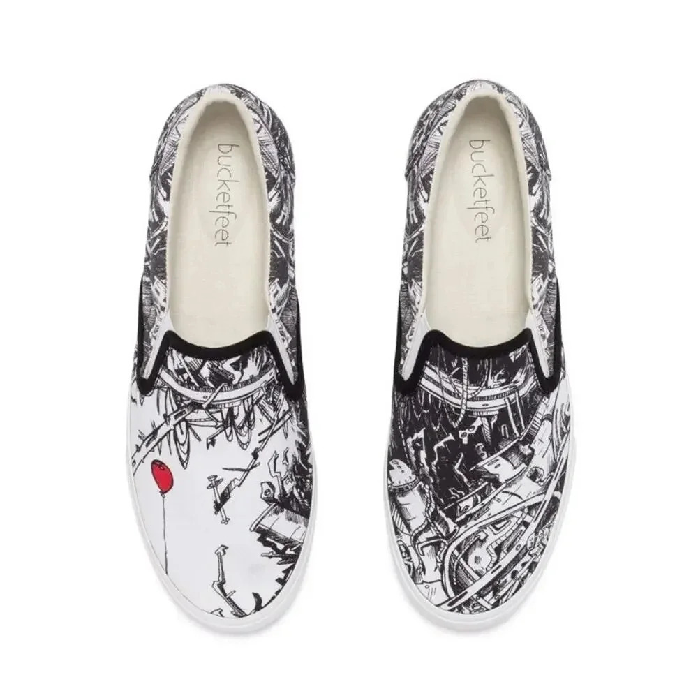 Bucket feet The Old 98 Print Slip On 2015 Holiday Collection Sneaker Women Sz 11